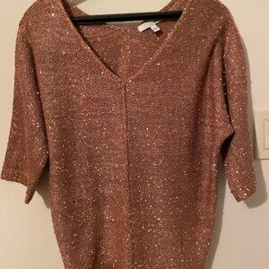 WD-NY Gold Thread Tiny Sparkling Gold Discs Sweater with V Neckline Sz L